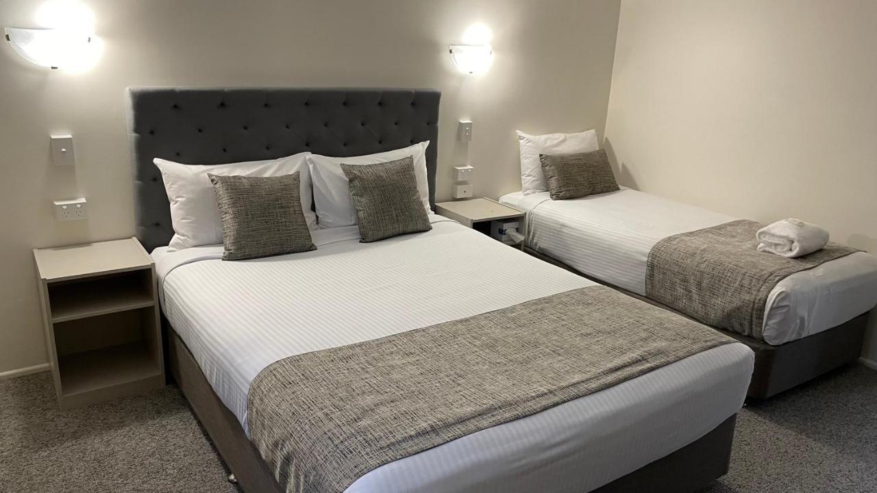 Rocky Gardens Motor Inn Rockhampton Dış mekan fotoğraf